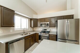 66 W Freddie Canyon Way in Oro Valley, AZ - Building Photo - Building Photo