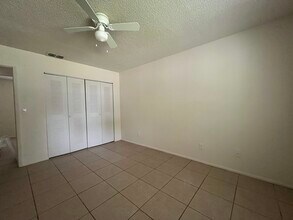 2833 N 2nd St, Unit 2833 in North Fort Myers, FL - Building Photo - Building Photo
