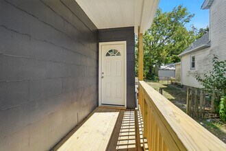 2142 Benninghofen Ave in Hamilton, OH - Building Photo - Building Photo