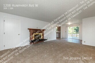 1208 Humphrey Ave W in Bremerton, WA - Building Photo - Building Photo