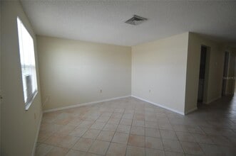 4948 Filner St in New Port Richey, FL - Building Photo - Building Photo