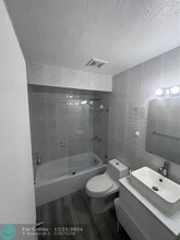 811 N 32nd Ct in Hollywood, FL - Building Photo - Building Photo