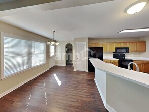 2814 Sutherland Dr in Thompson's Station, TN - Foto de edificio - Building Photo