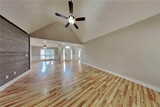 566 Wine Cluster Ct in Grayson, GA - Building Photo - Building Photo
