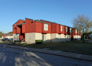 Cherokee Village in Dallas, TX - Building Photo - Building Photo