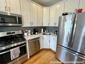 695 E 7th St in Boston, MA - Building Photo - Building Photo