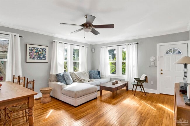 1306 E Hernandez St in Pensacola, FL - Building Photo - Building Photo