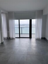 650 NE 32nd St, Unit # 4102 in Miami, FL - Foto de edificio - Building Photo