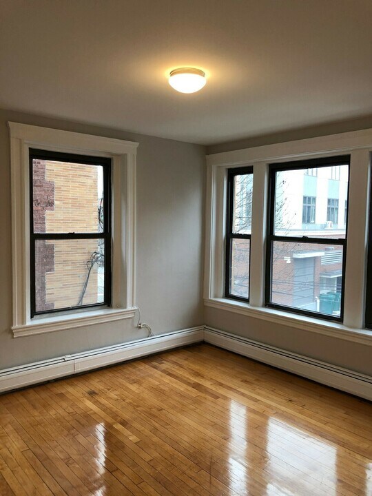 12 Upland Rd, Unit 9-8 in Cambridge, MA - Building Photo