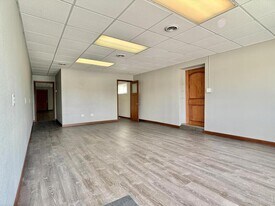 702 E Main St in Albert Lea, MN - Building Photo