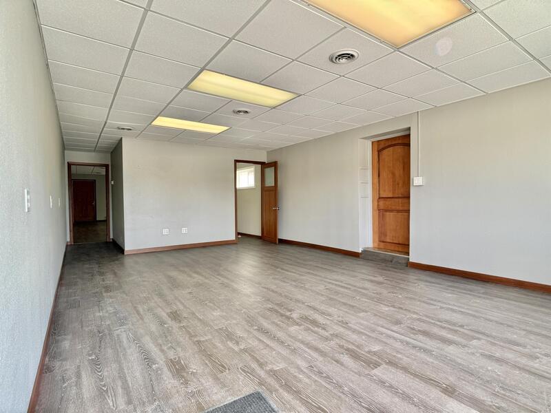 702 E Main St in Albert Lea, MN - Building Photo