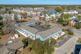 Lakeside Court Condominiums in Myrtle Beach, SC - Building Photo - Building Photo