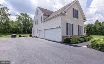 530 Church Rd in Eagleville, PA - Building Photo