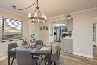 3062 Eastland Blvd in Clearwater, FL - Building Photo - Building Photo