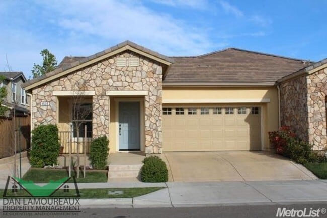 property at 1635 Nicolson Cir