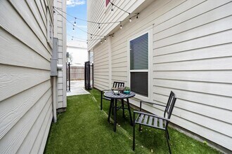 5623 Kansas St in Houston, TX - Building Photo - Building Photo