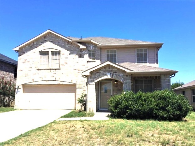 2144 La Salle Trail in Grand Prairie, TX - Building Photo