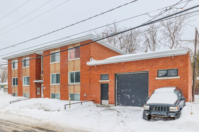 298B Montmorency Rue