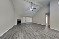 5111 Rivertree Ln in Spring, TX - Building Photo - Building Photo