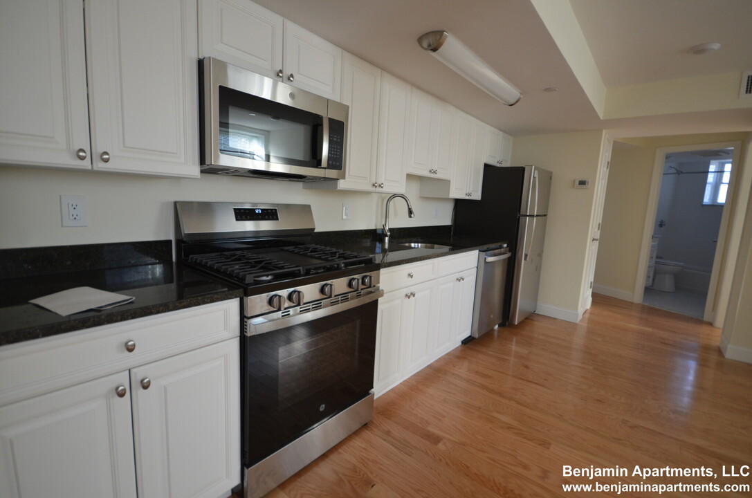 35 Langdon St, Unit 6 in Cambridge, MA - Building Photo