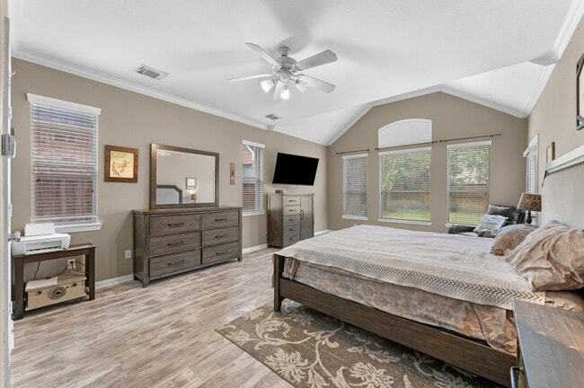 property at 1615 Noble Pointe Dr