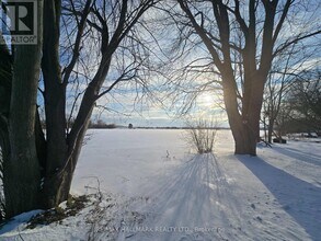 22156 Leslie St in East Gwillimbury, ON - Building Photo - Building Photo