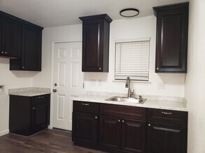 825 Gardella Ave in Oroville, CA - Building Photo - Building Photo