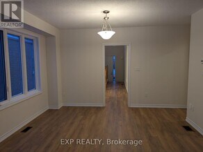 138 Sanders Rd in Erin, ON - Building Photo - Building Photo