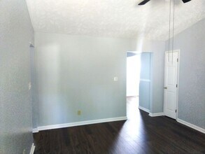 6335 Chagrin Rd in Fayetteville, NC - Building Photo - Building Photo