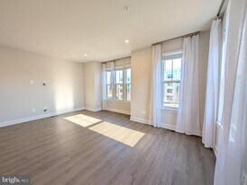 6710 Belcrest Rd in Hyattsville, MD - Building Photo