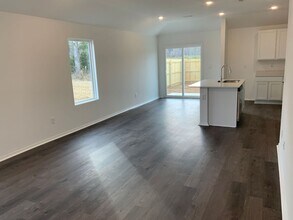 8101 Donna Dr in North Little Rock, AR - Building Photo - Building Photo