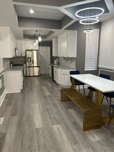 1729 N Caroline St, Unit Room 4 in Baltimore, MD - Building Photo - Building Photo