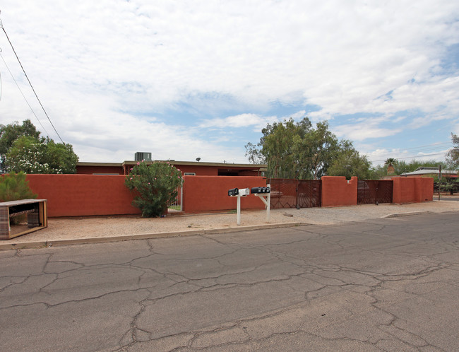 302-306 E Blacklidge Dr in Tucson, AZ - Foto de edificio - Building Photo