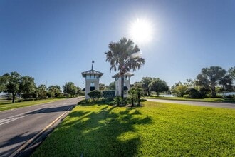 13235 Wildflower Meadow Dr in Riverview, FL - Building Photo - Building Photo