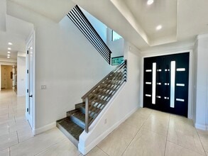 2260 Apollo Dr in Los Angeles, CA - Building Photo - Building Photo