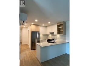 723 Grover Ave in Coquitlam, BC - Building Photo - Building Photo