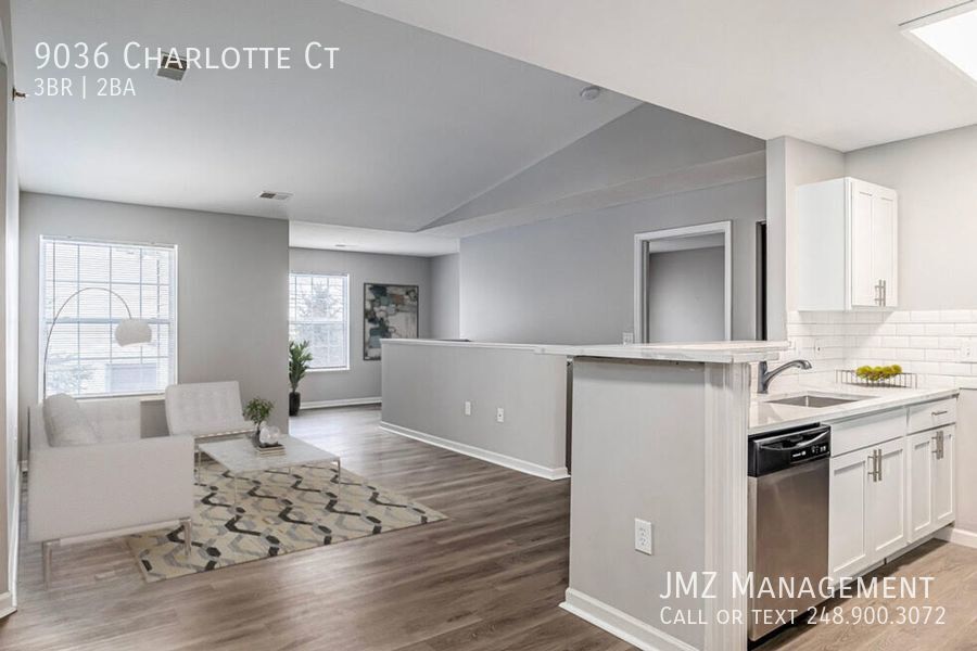 9036 Charlotte Ct in Ypsilanti, MI - Building Photo