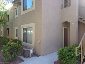 9470 Peace Way, Unit 111 in Las Vegas, NV - Building Photo - Building Photo