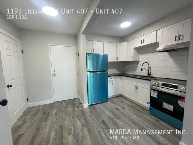 property at 1191 Lillian Ave