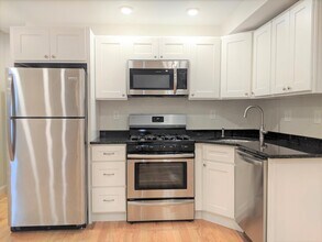 44 Cogswell Ave, Unit 4 in Cambridge, MA - Building Photo - Building Photo