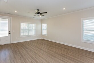 136 Adams Tree Wy in Troutman, NC - Building Photo - Building Photo