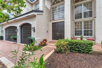 19500 SW 39th Ct in Miramar, FL - Building Photo - Building Photo