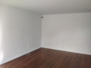 304 Londonshire Terrace in Hampton, VA - Building Photo - Building Photo