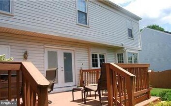 701 Chimney Ct NE in Leesburg, VA - Building Photo - Building Photo