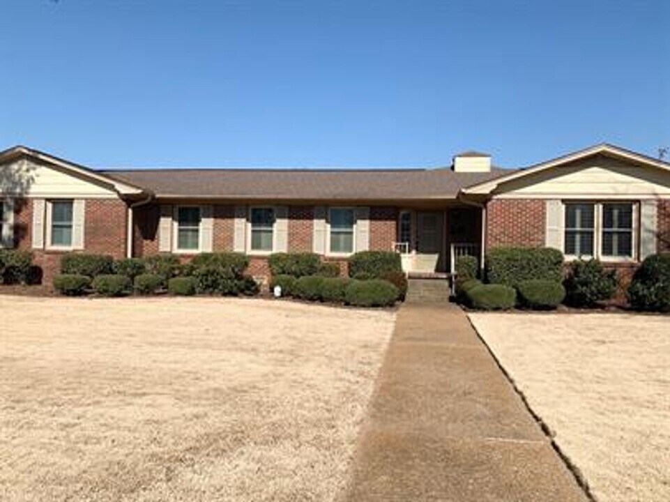 2822 Lafayette Rd SW in Huntsville, AL - Building Photo