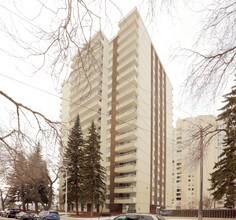 The Mayflower Apartments in Edmonton, AB - Building Photo - Building Photo