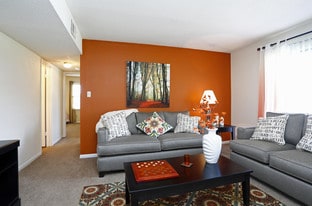 Briarwood Apartments