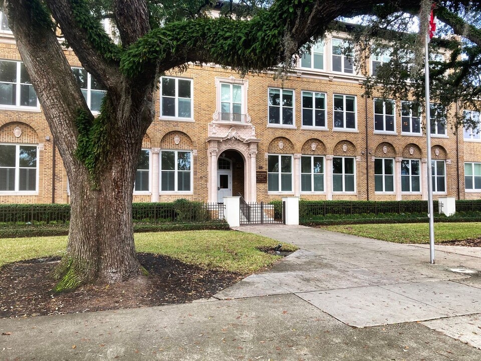 2525 College St in Jacksonville, FL - Building Photo