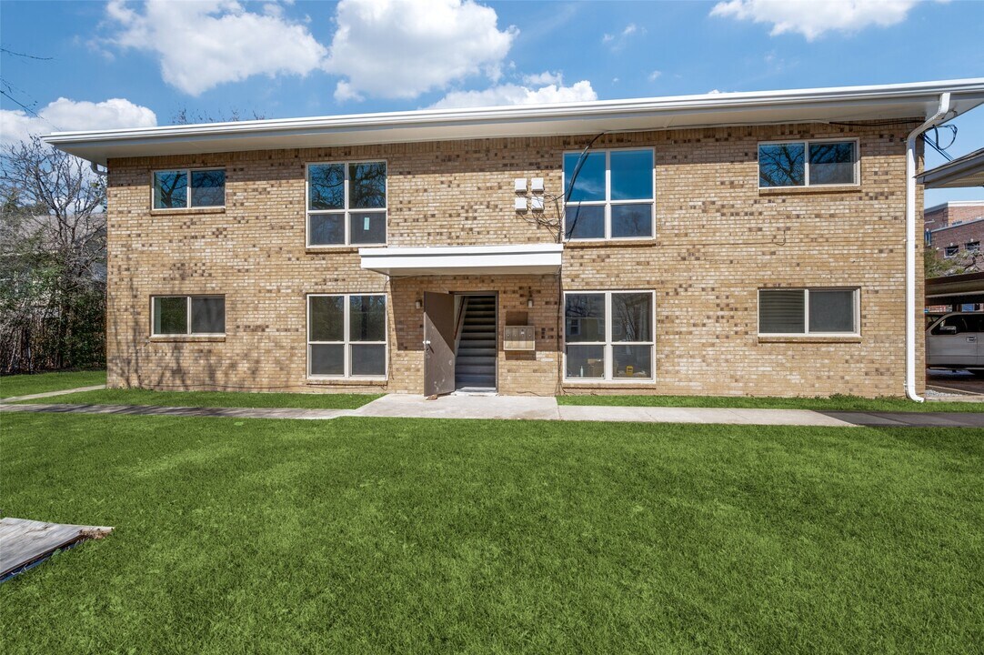 1201 N Austin St, Unit 1 in Denton, TX - Foto de edificio