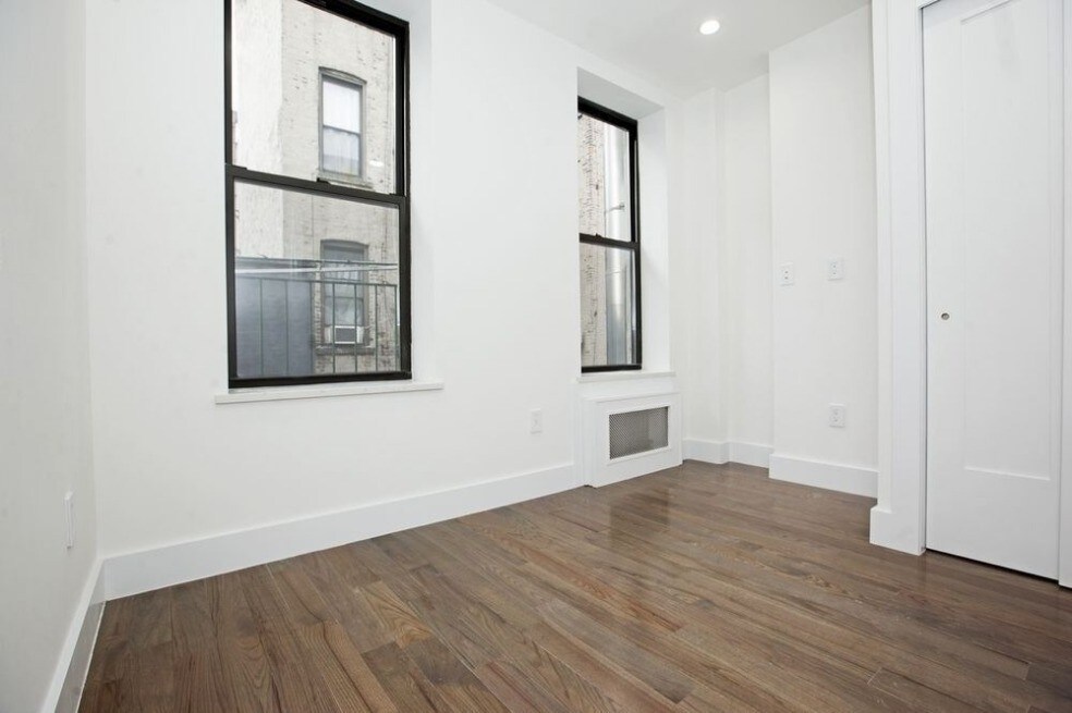 19 Eldridge St in New York, NY - Building Photo